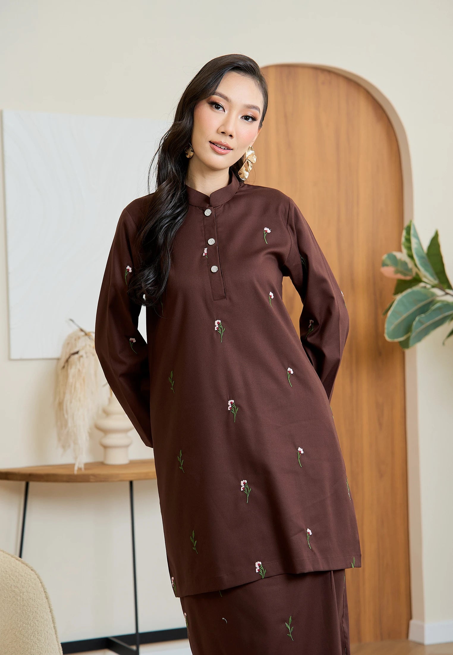 Anggun Kurung Klasik - Rich Brown (Women)