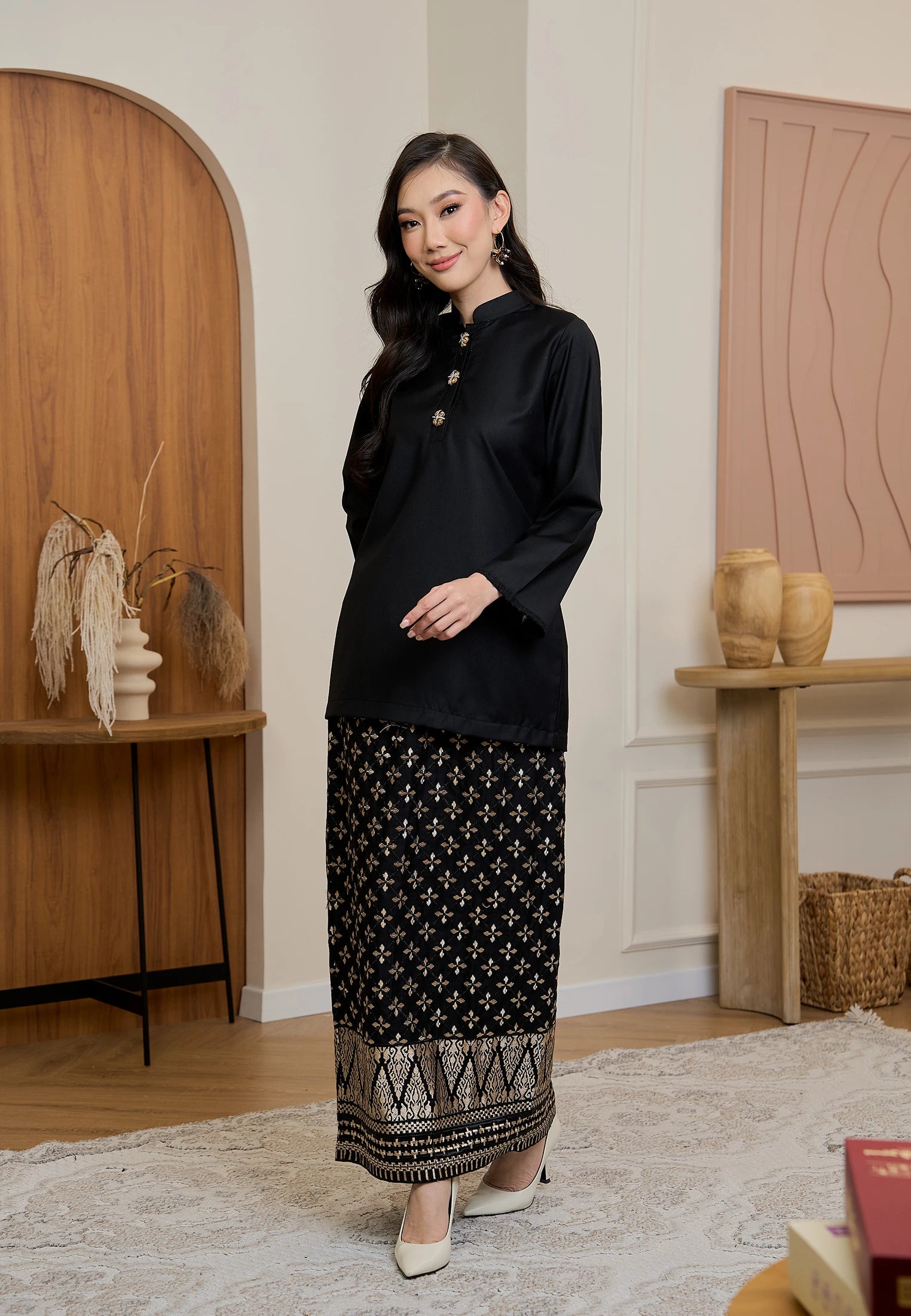 Ratu Kurung Songket
