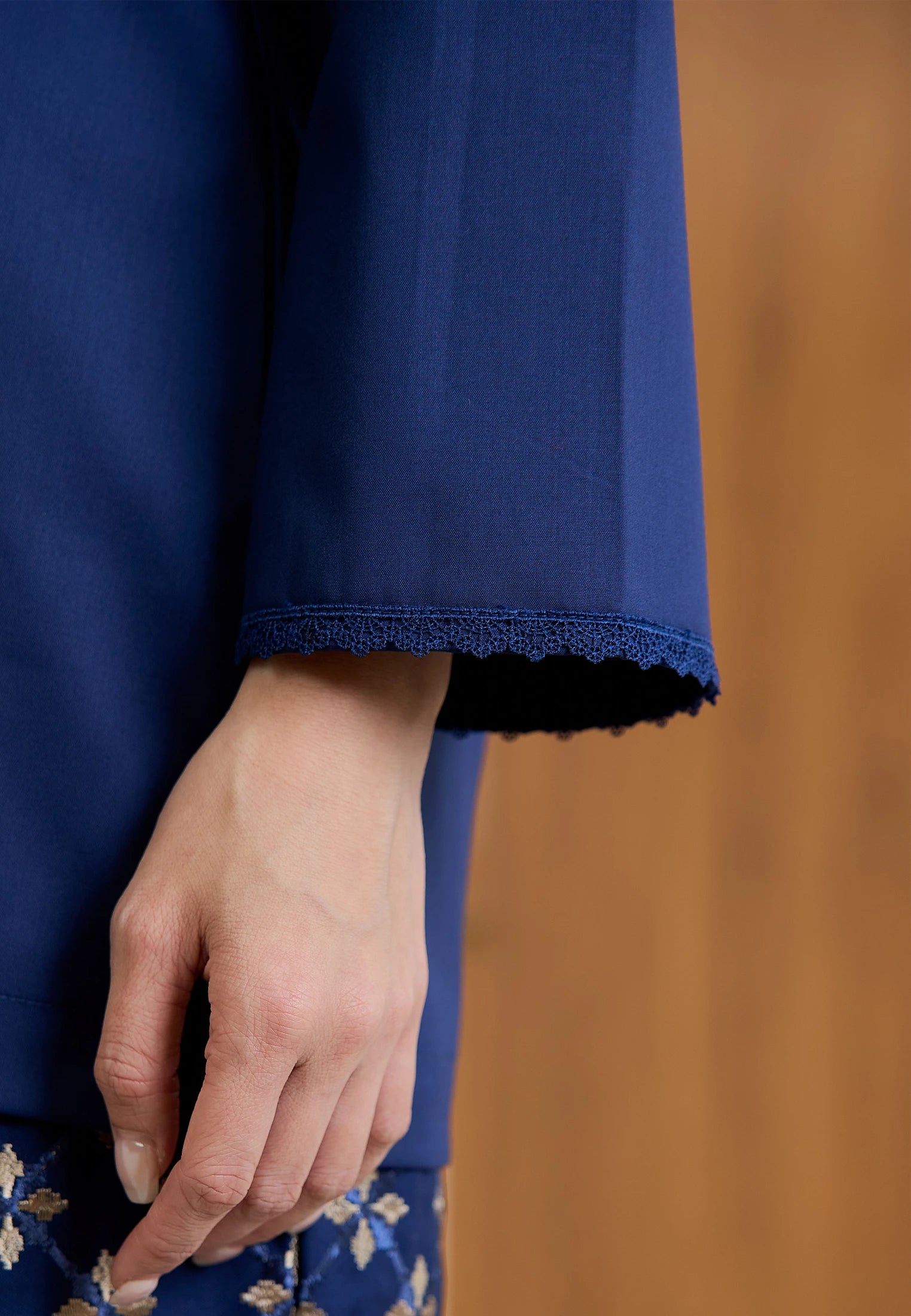 Ratu Kurung Songket