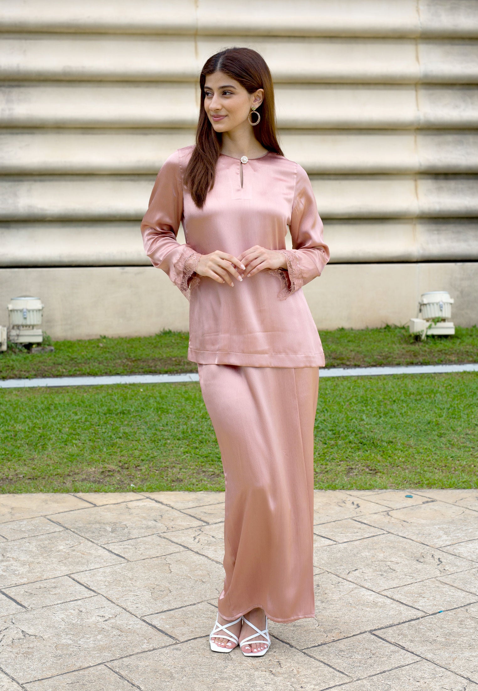 Kurung Erika Lacey