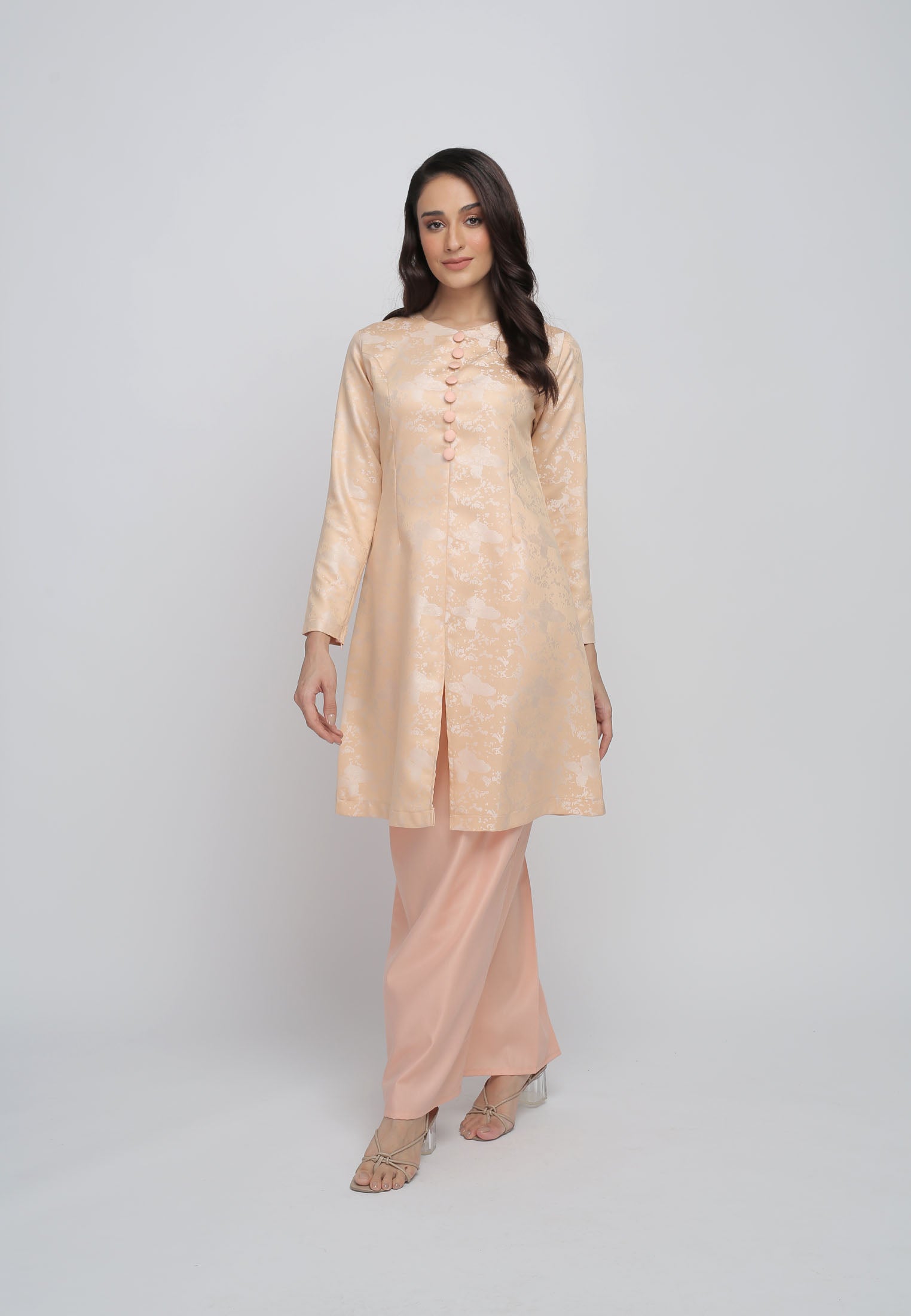 Eva Kurung Moden