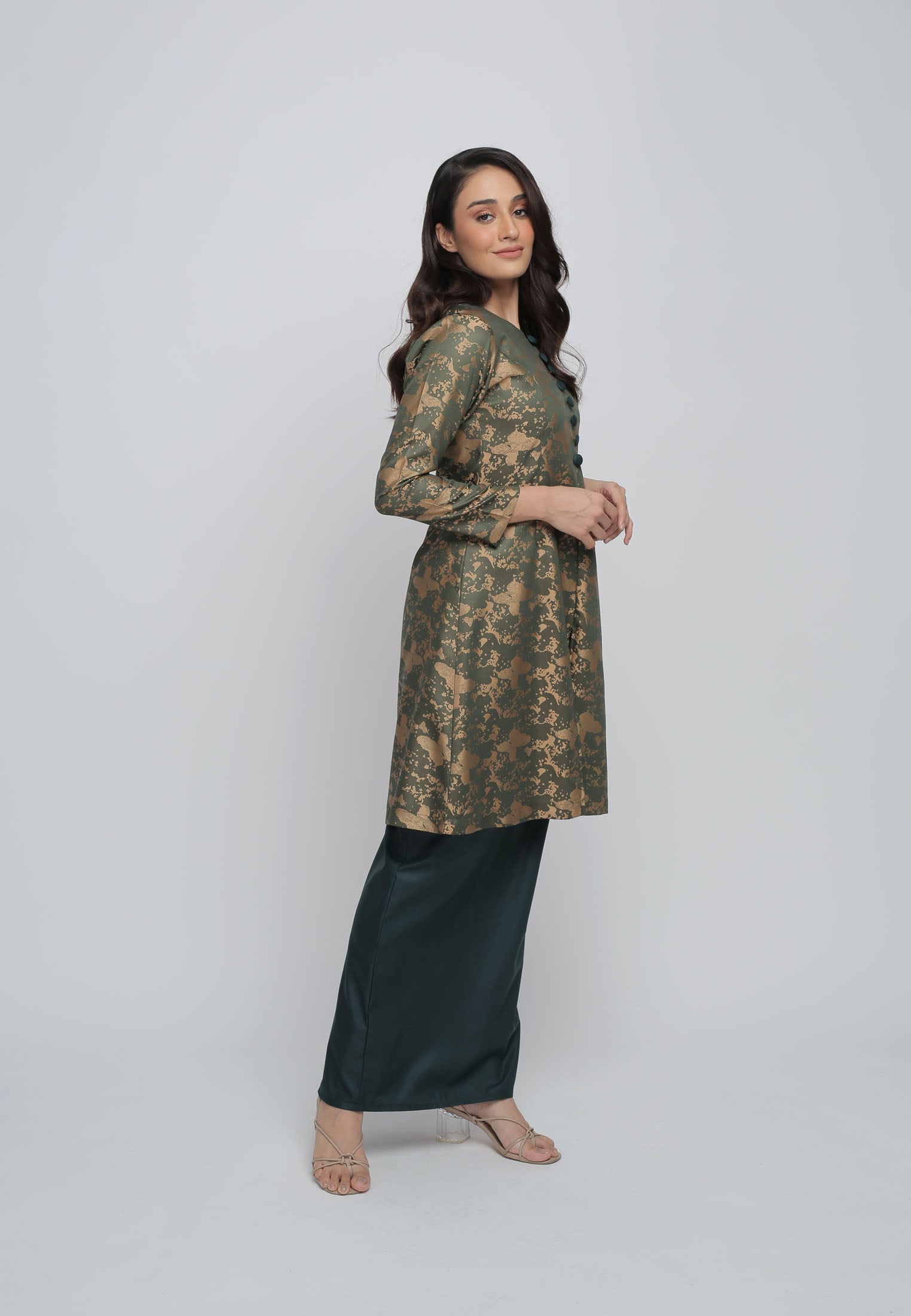 Eva Kurung Moden