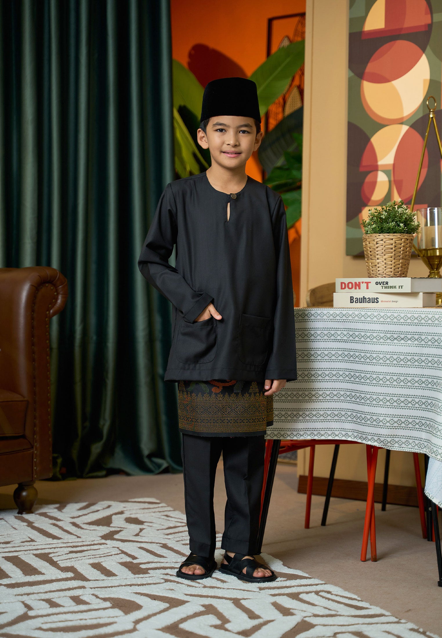 Baju Melayu Teluk Belanga Mark II - Black (Kids)