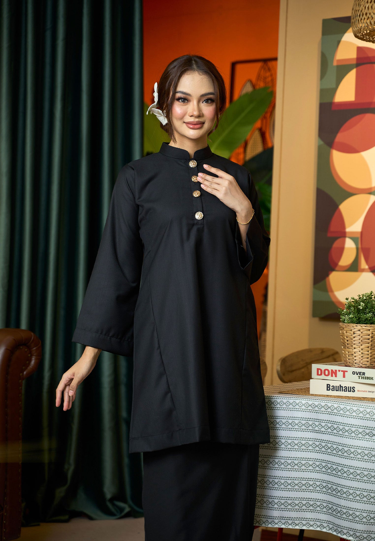 Suri Kurung Klasik V2 Black