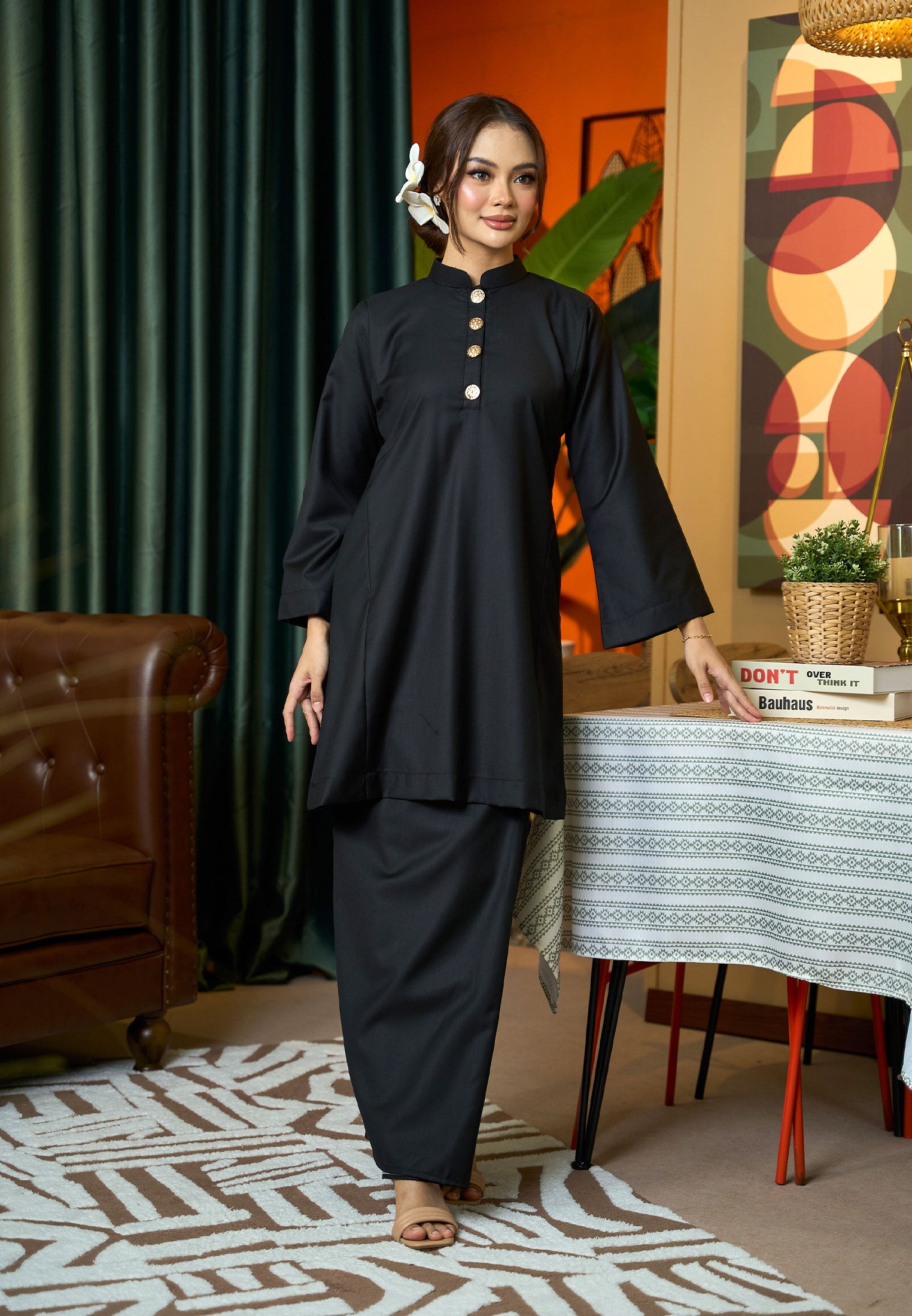 Suri Kurung Klasik V2 Black