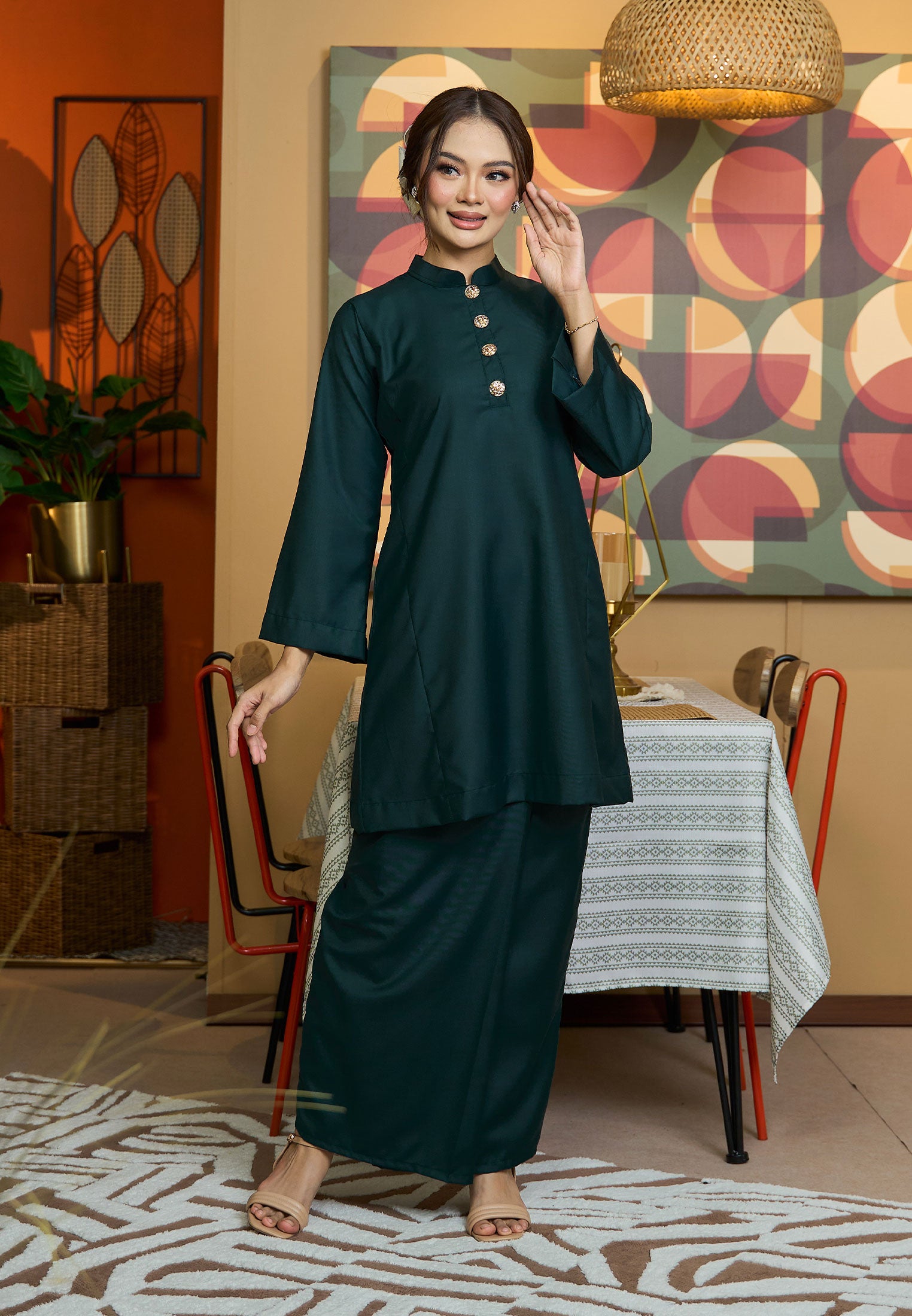 Suri Kurung Klasik V2 Emerald Green