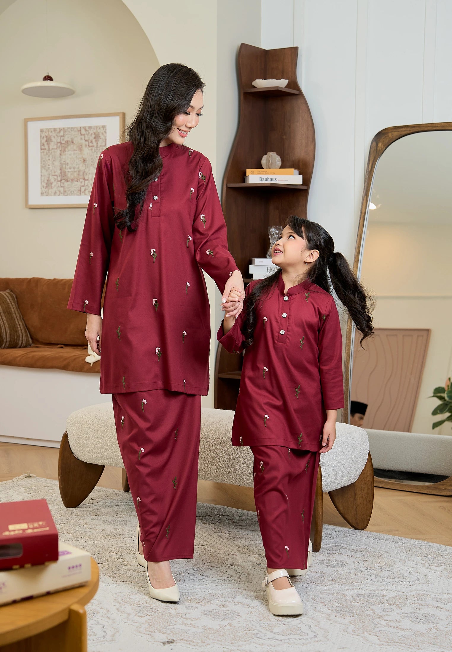 Anggun Kurung Klasik - Maroon (Women)