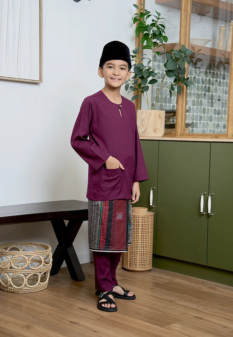 Baju Melayu Teluk Belanga Mark III - Burgundy (Kids)