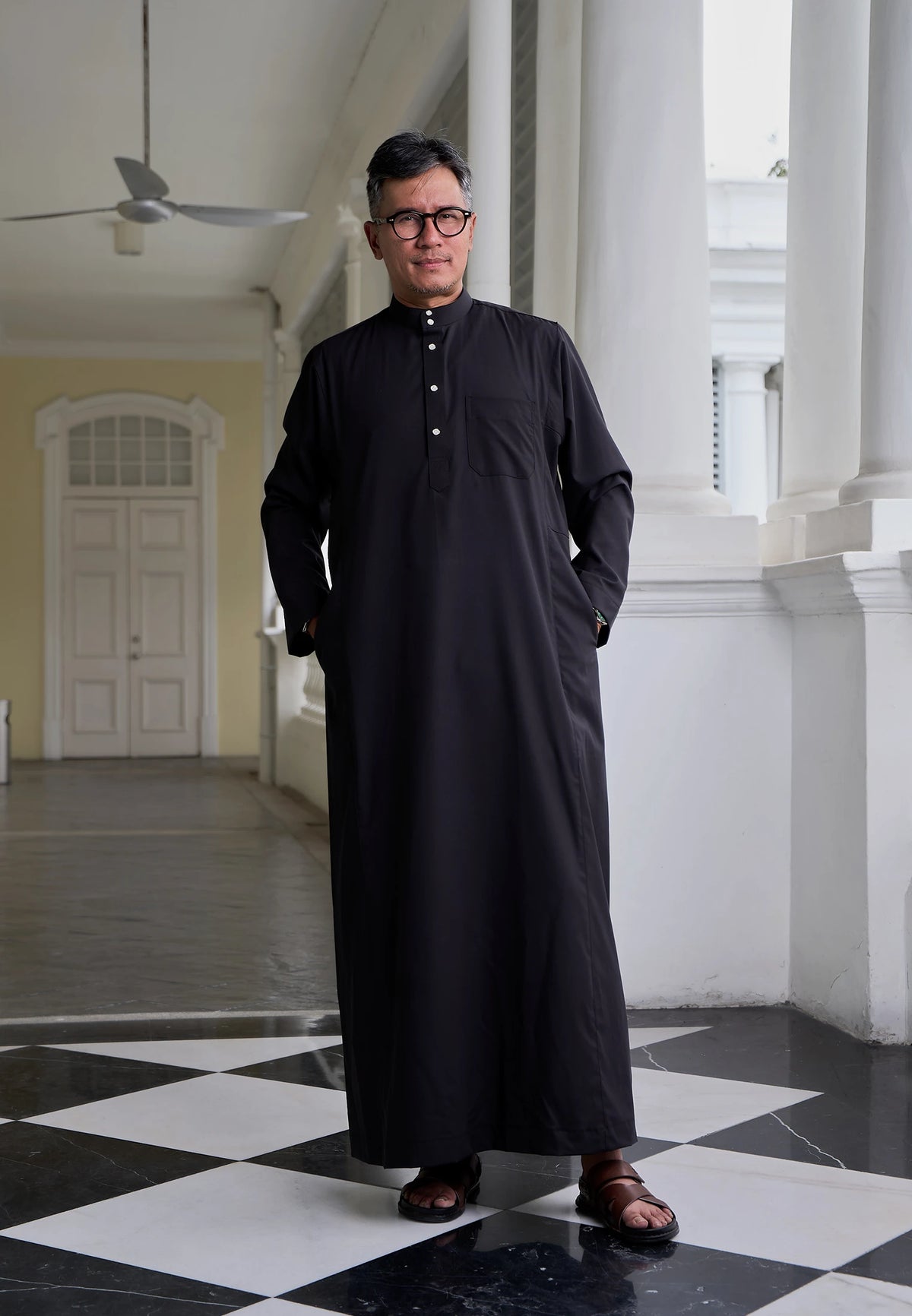 COOLism Jubah - Black