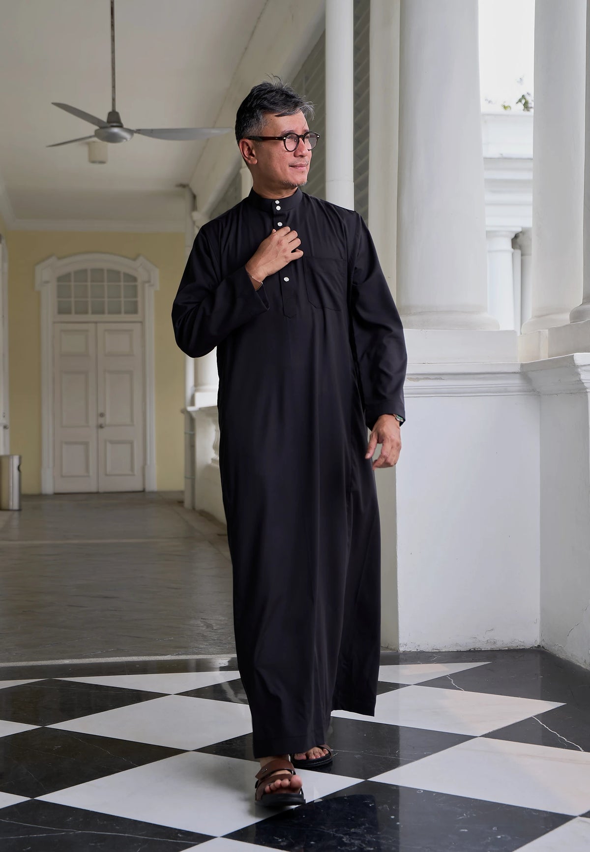 COOLism Jubah - Black