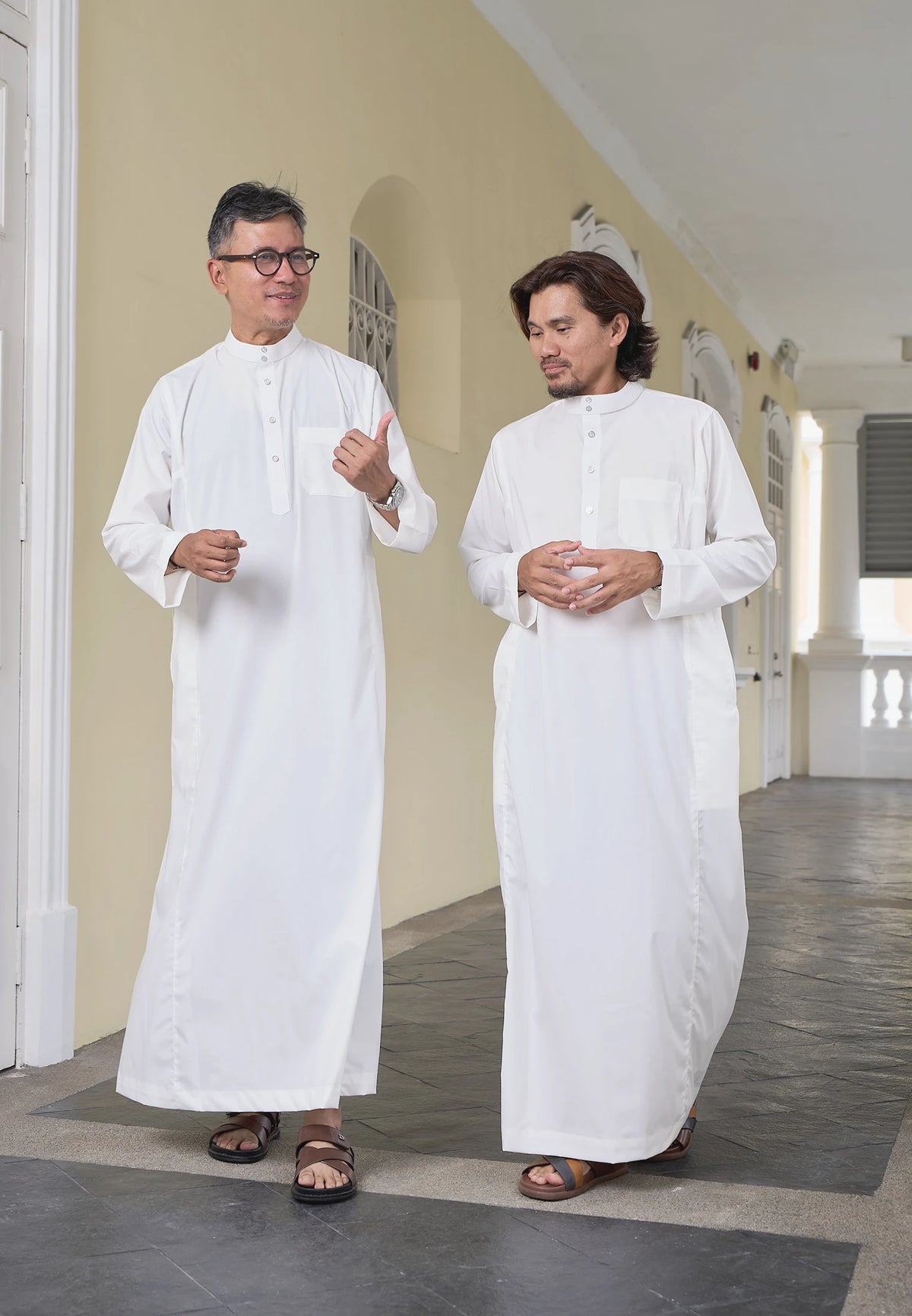 COOLism Jubah - White