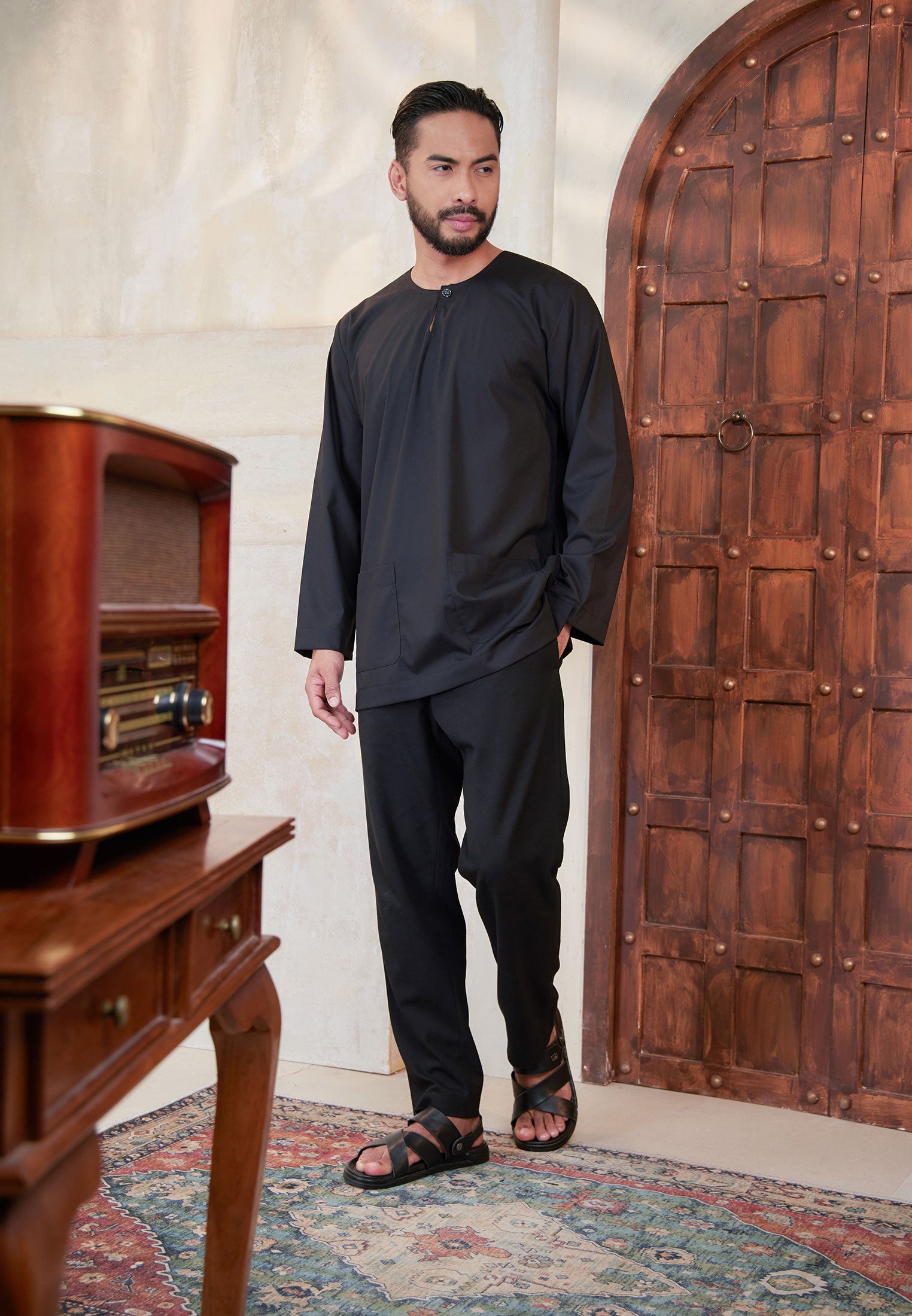 Baju raya lelaki 2026, kenduri dan umrah, kurta berwarna hitam, black keluaran CGO Cotton.
