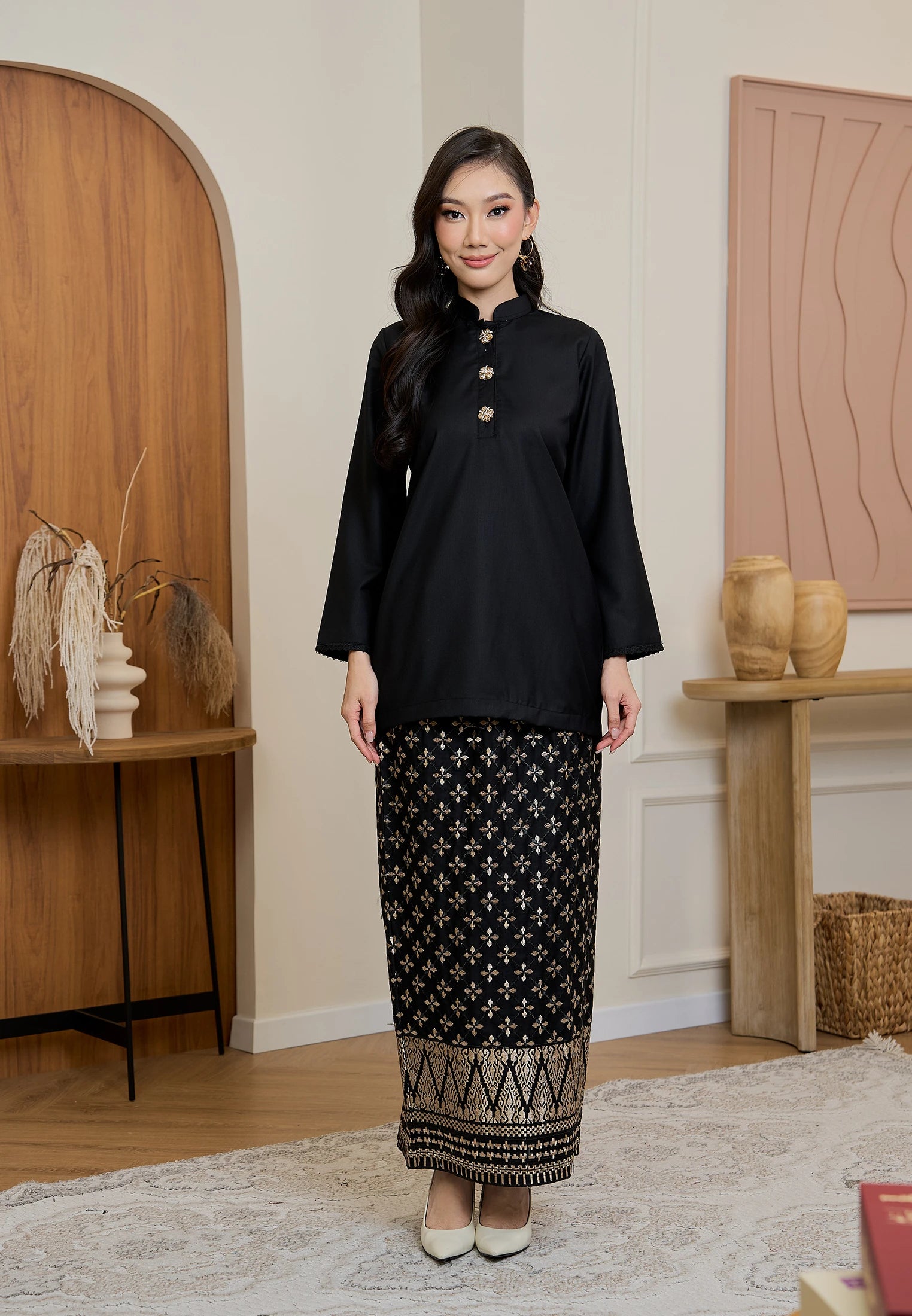Ratu Kurung Songket