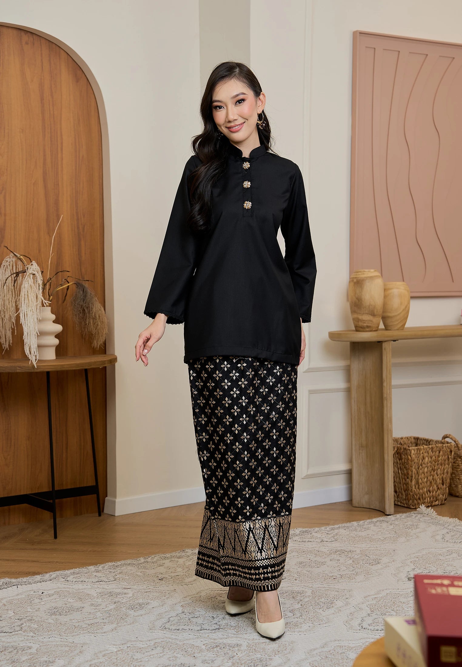 Ratu Kurung Songket